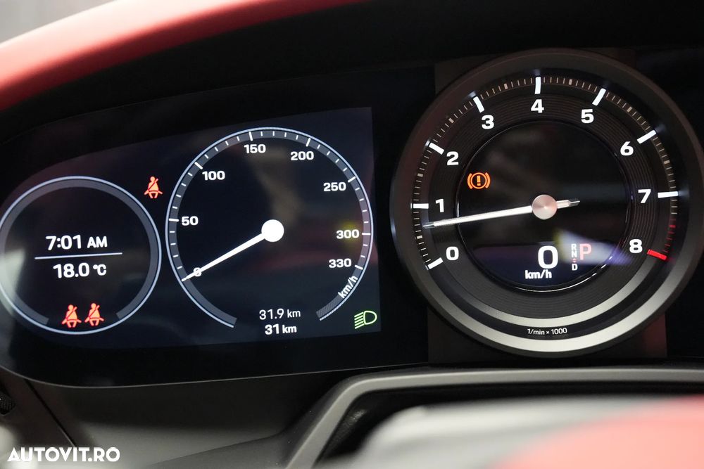 Porsche 911 Targa 4 PDK - 23