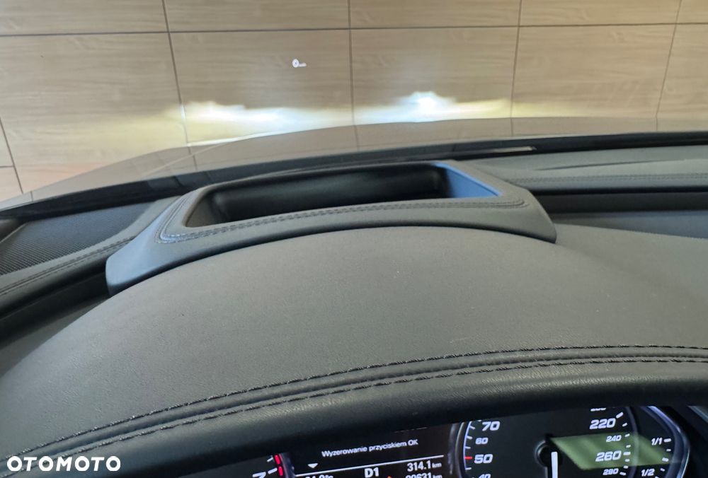 Audi S8 4.0 TFSI Quattro - 25