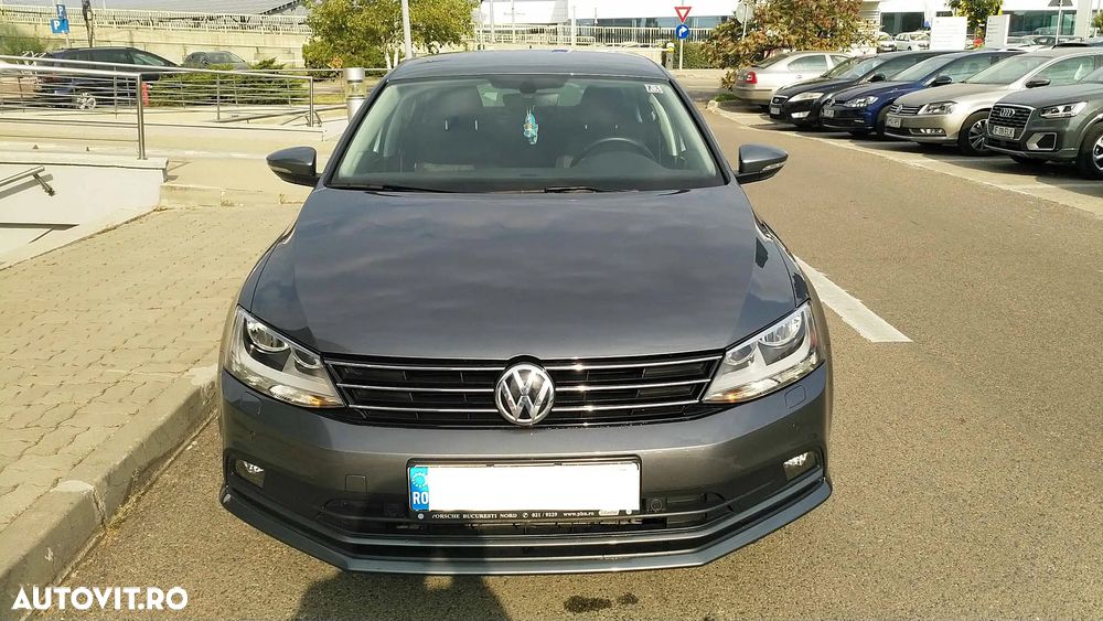 Volkswagen Jetta 2.0 TDI Comfortline - 10