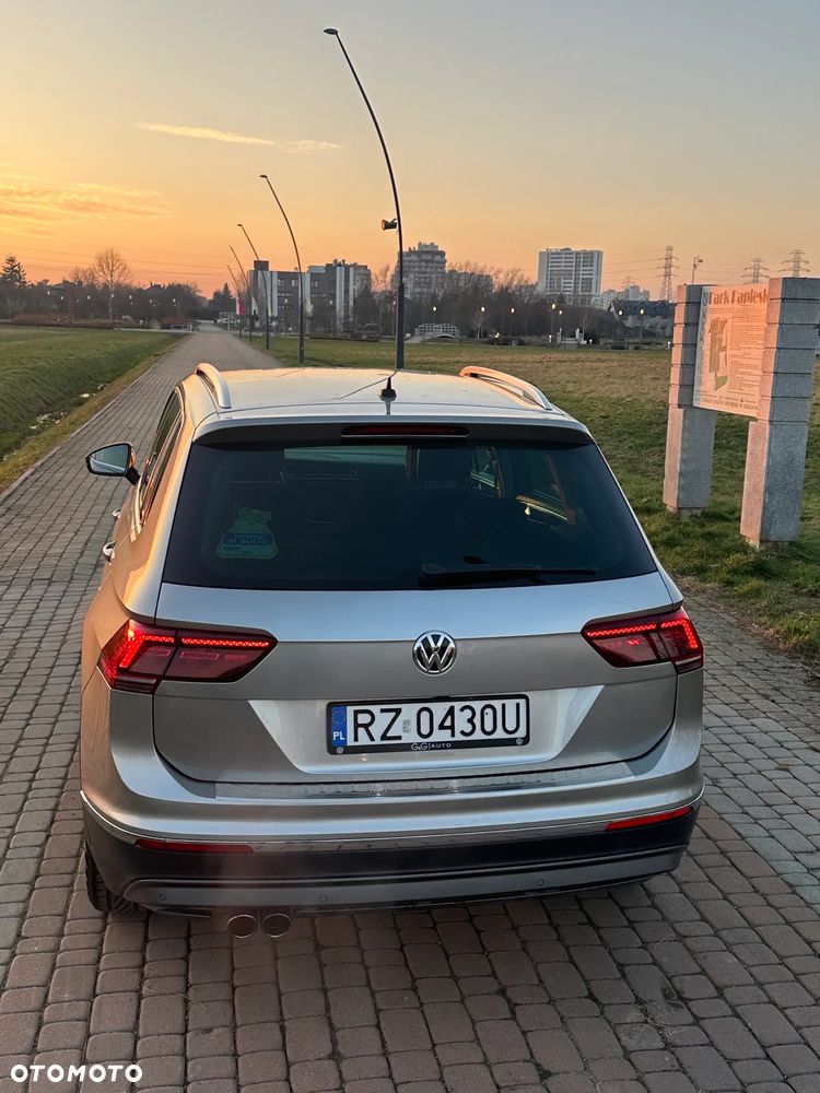 Volkswagen Tiguan - 17