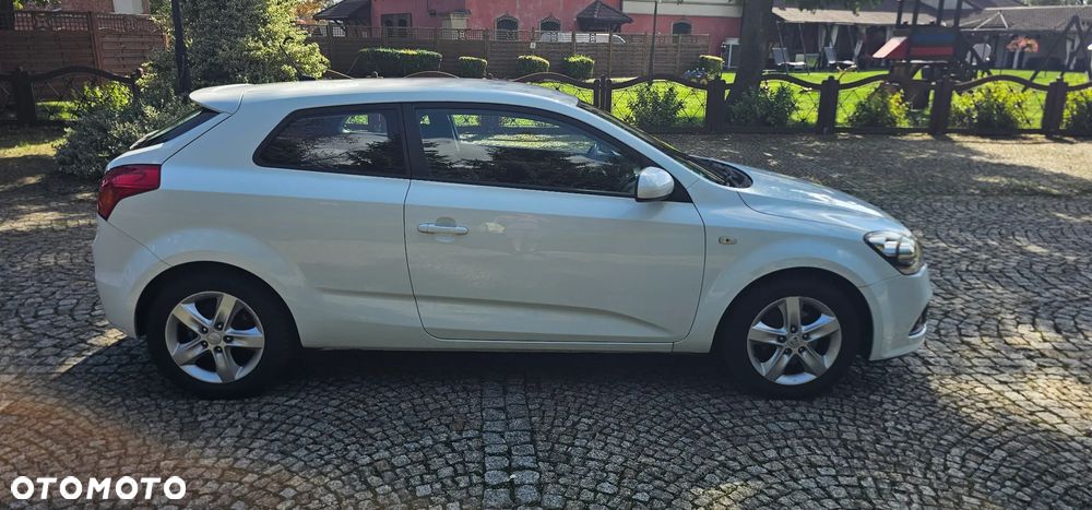 Kia ProCeed - 6