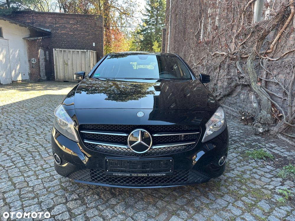 Mercedes-Benz Klasa A 200 (BlueEFFICIENCY) Urban - 2