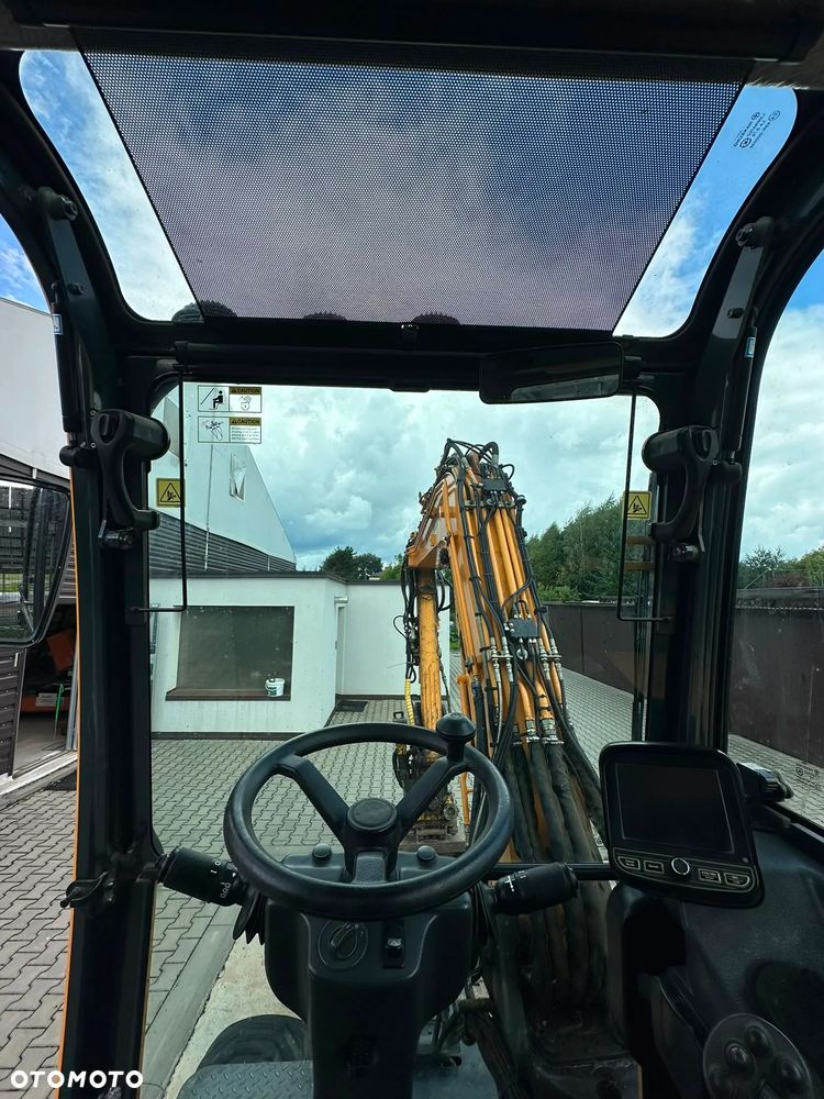 Hyundai Robex 55W-9A - 32