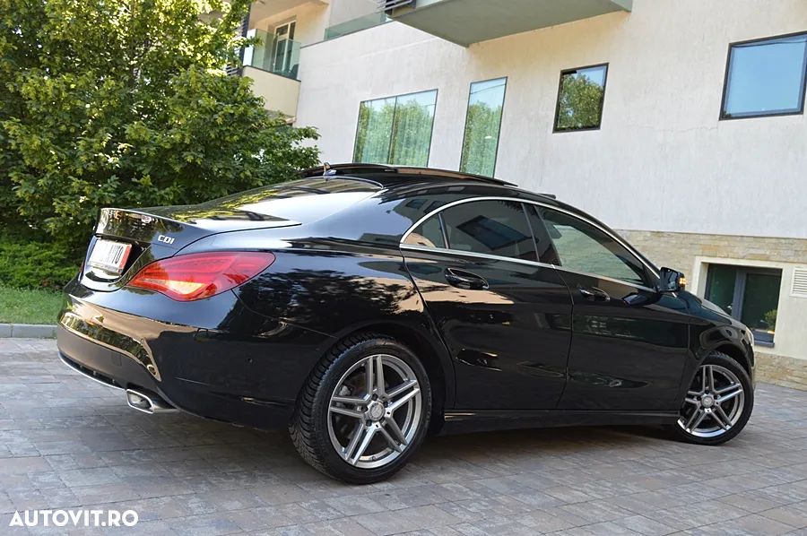 Mercedes-Benz CLA 220 CDI 7G-DCT AMG Line - 20