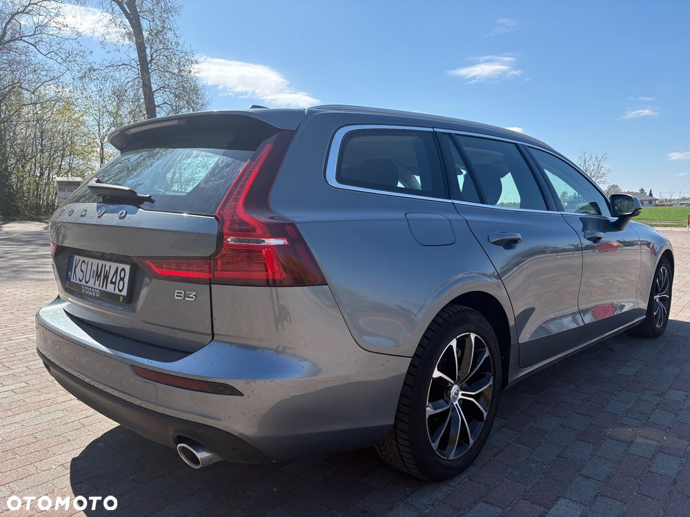 Volvo V60 B3 B Essential - 12