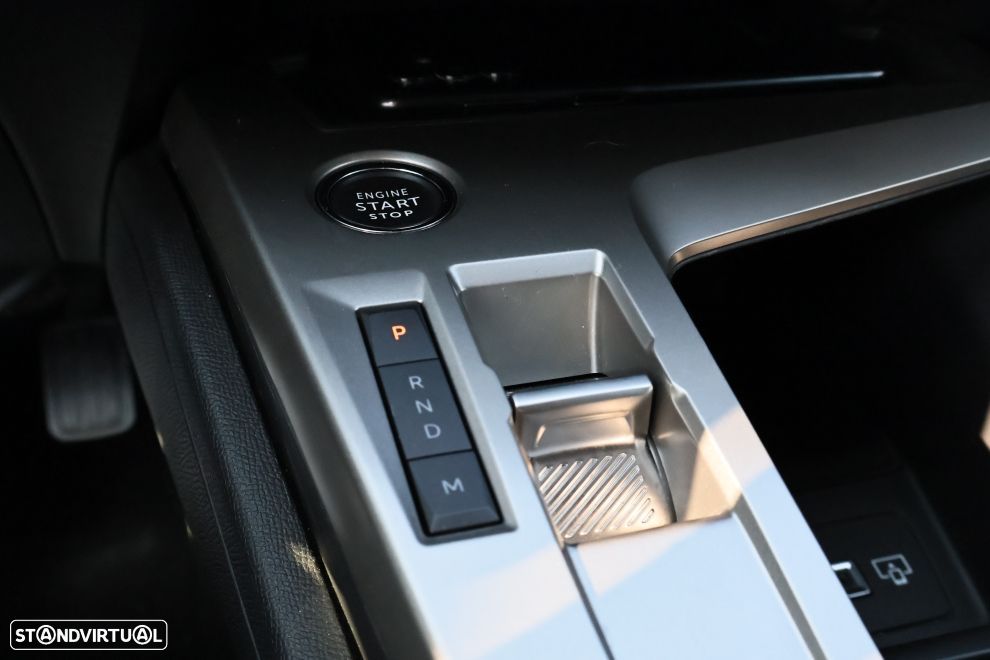 Peugeot 408 1.2 Hybrid Allure e-DCS6 - 9