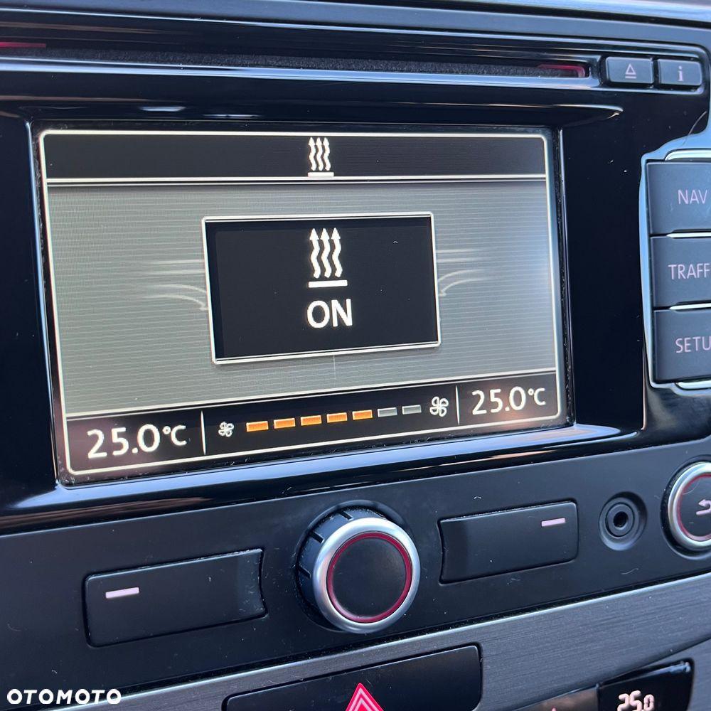 Volkswagen Passat Variant 2.0 TDI DPF DSG Highline - 30