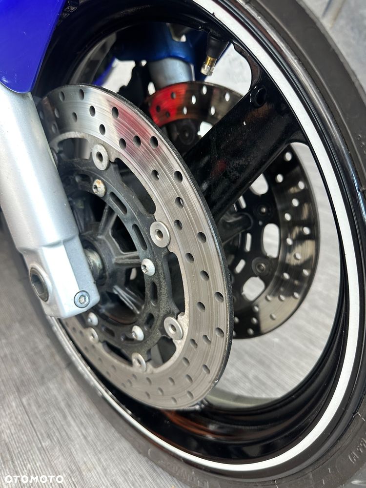 Yamaha R6 - 8