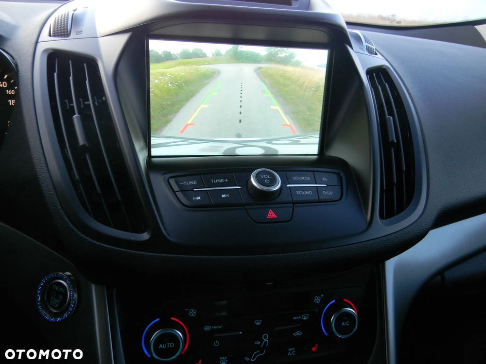 Ford Kuga 1.5 EcoBoost 2x4 Business Edition - 21