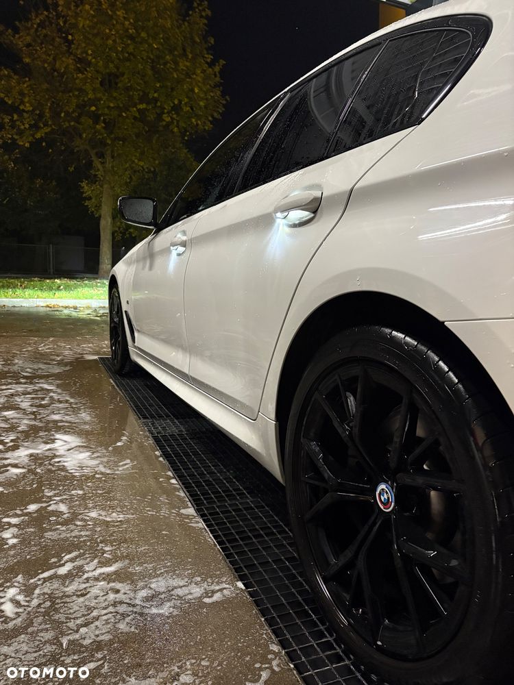 BMW Seria 5 520d xDrive MHEV M Sport sport - 19