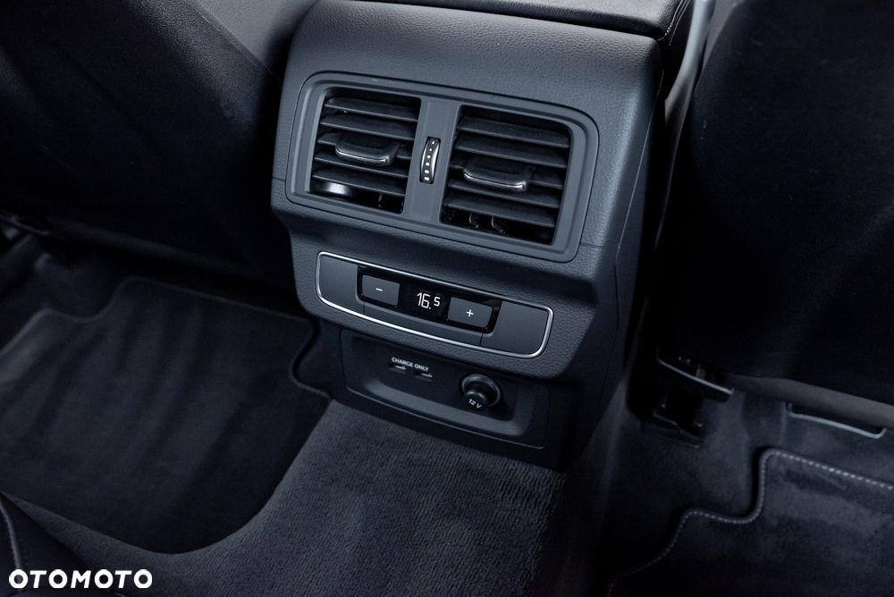 Audi Q5 45 TFSI quattro S tronic S line - 28