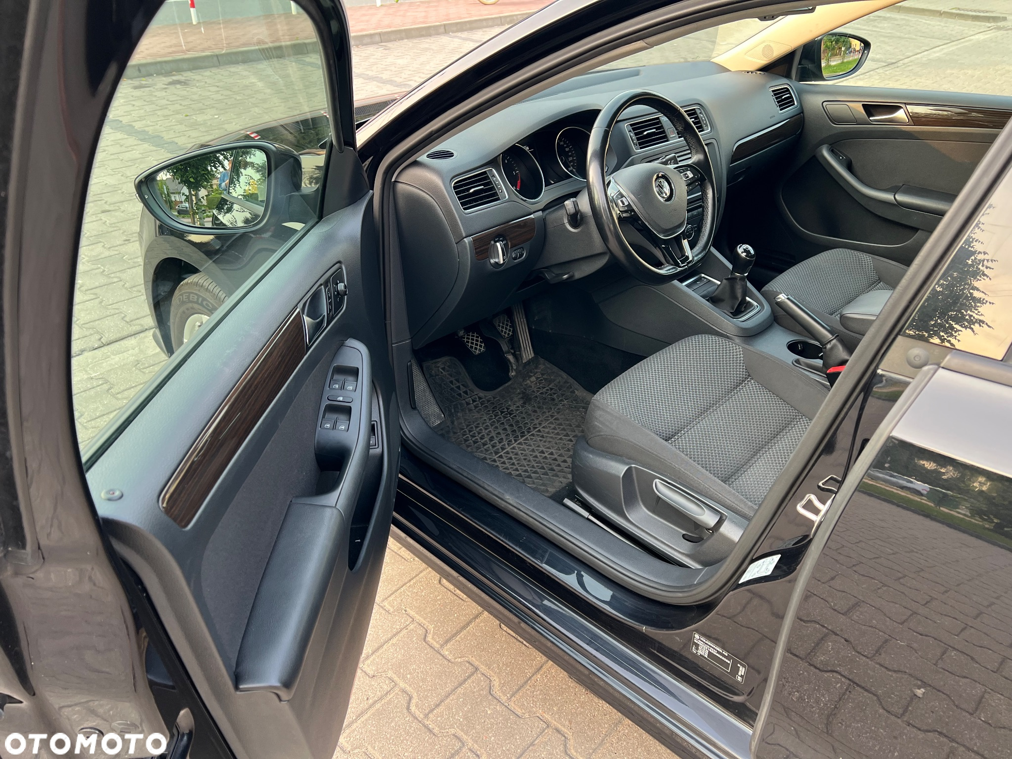 Volkswagen Jetta 2.0 TDI DPF BMT Comfortline - 5