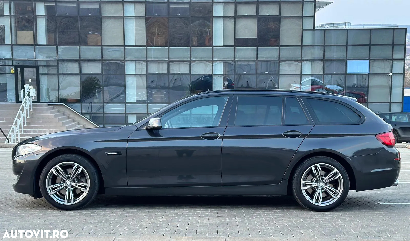 BMW Seria 5 520d Touring Aut. Luxury Line - 6