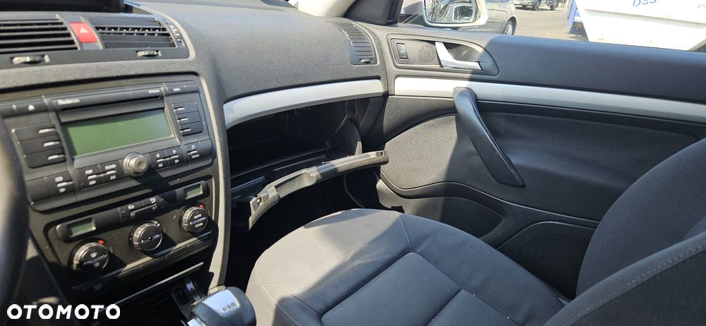 SKODA OCTAVIA II  04-08 1.9 TDI BKC - OSLONA PRZECIWSLONECZNA LEWA PRAWA - 26
