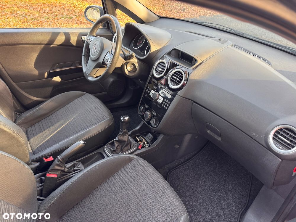 Opel Corsa 1.4 16V Graphite - 15