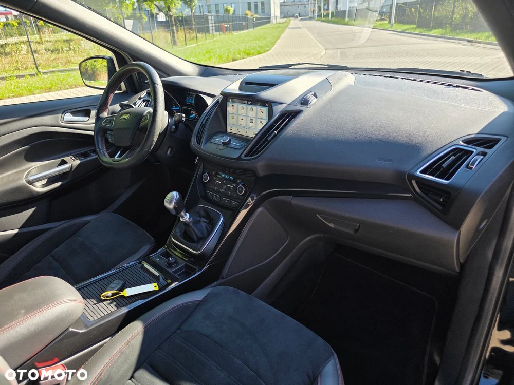 Ford Kuga - 9