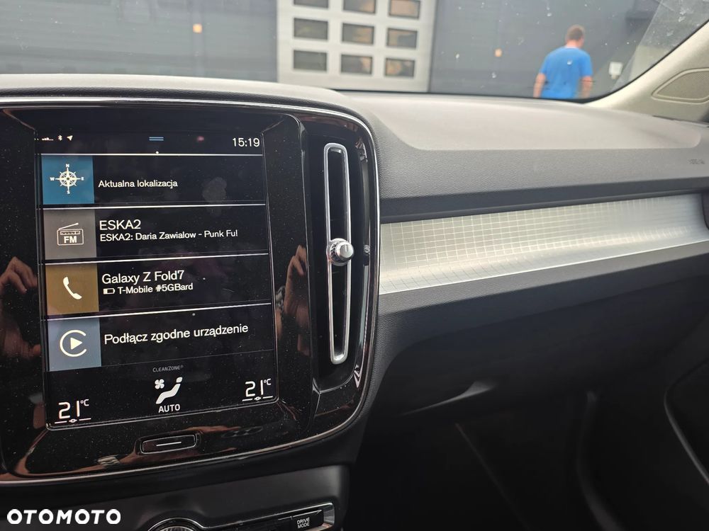 Volvo XC 40 T3 Geartronic Momentum Pro - 12