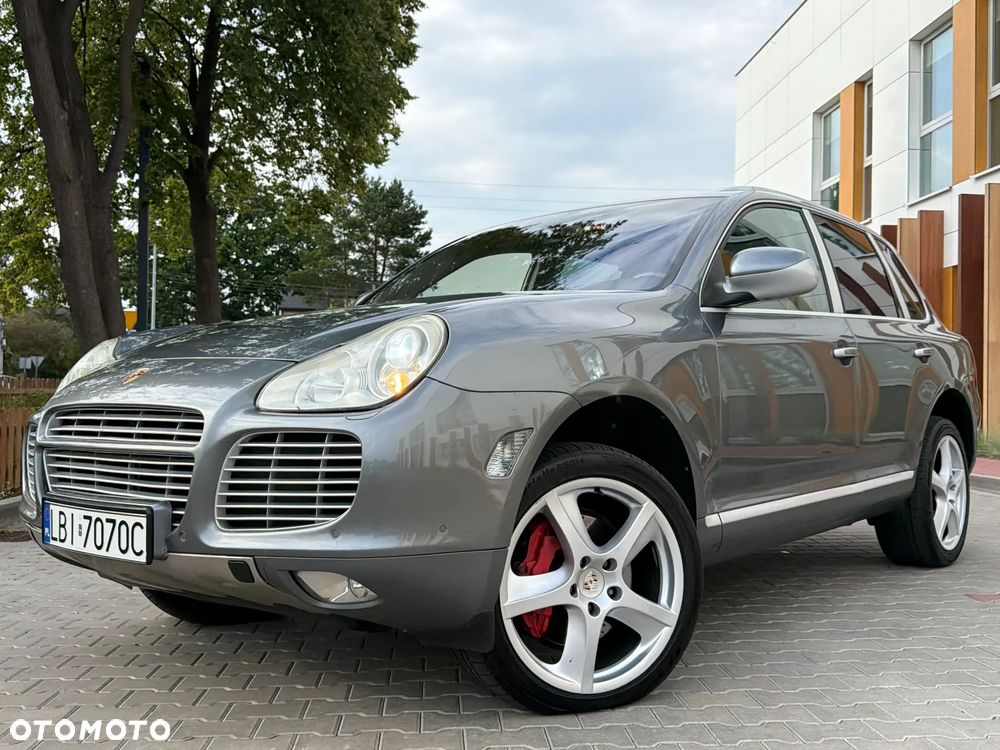 Porsche Cayenne - 1