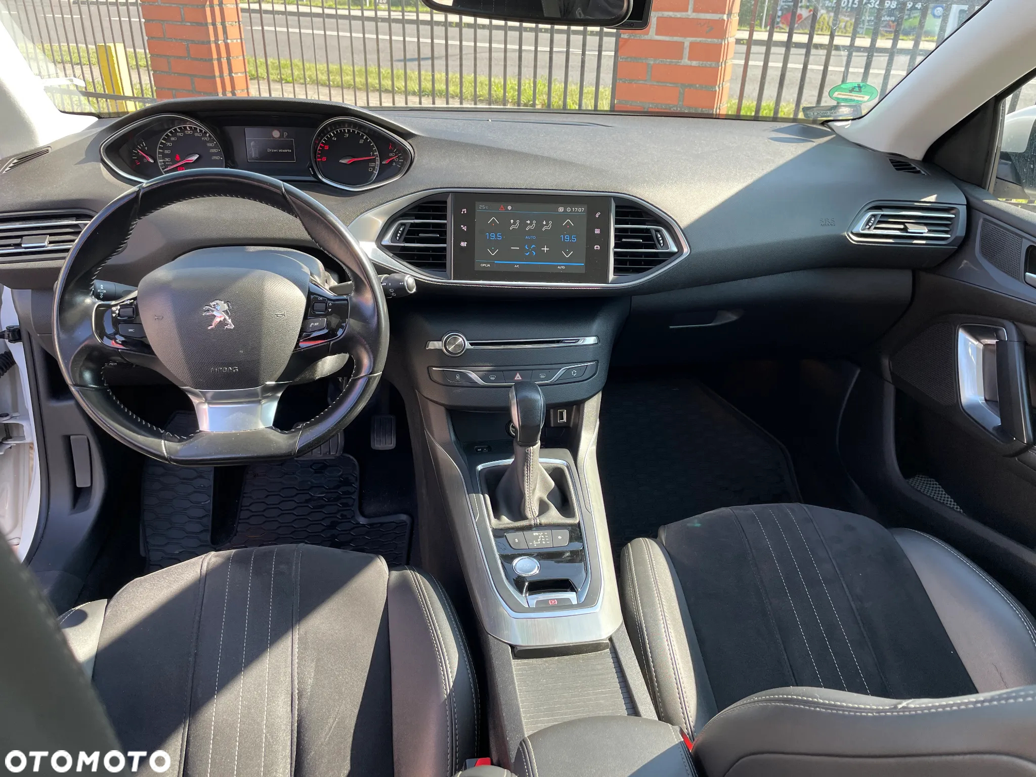 Peugeot 308 SW 1.6 BlueHDi Allure S&S EAT6 - 5