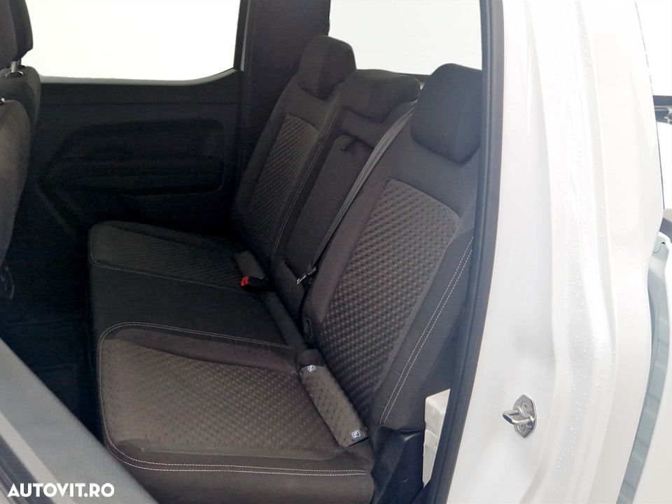 Volkswagen Amarok 2.0 TDI 205 CP 4M 10AT Life - 13