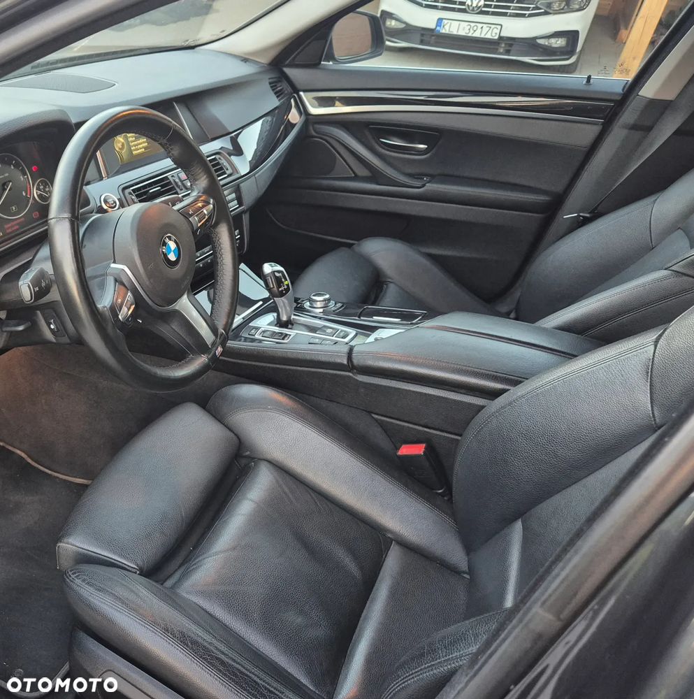 BMW Seria 5 520d xDrive - 8