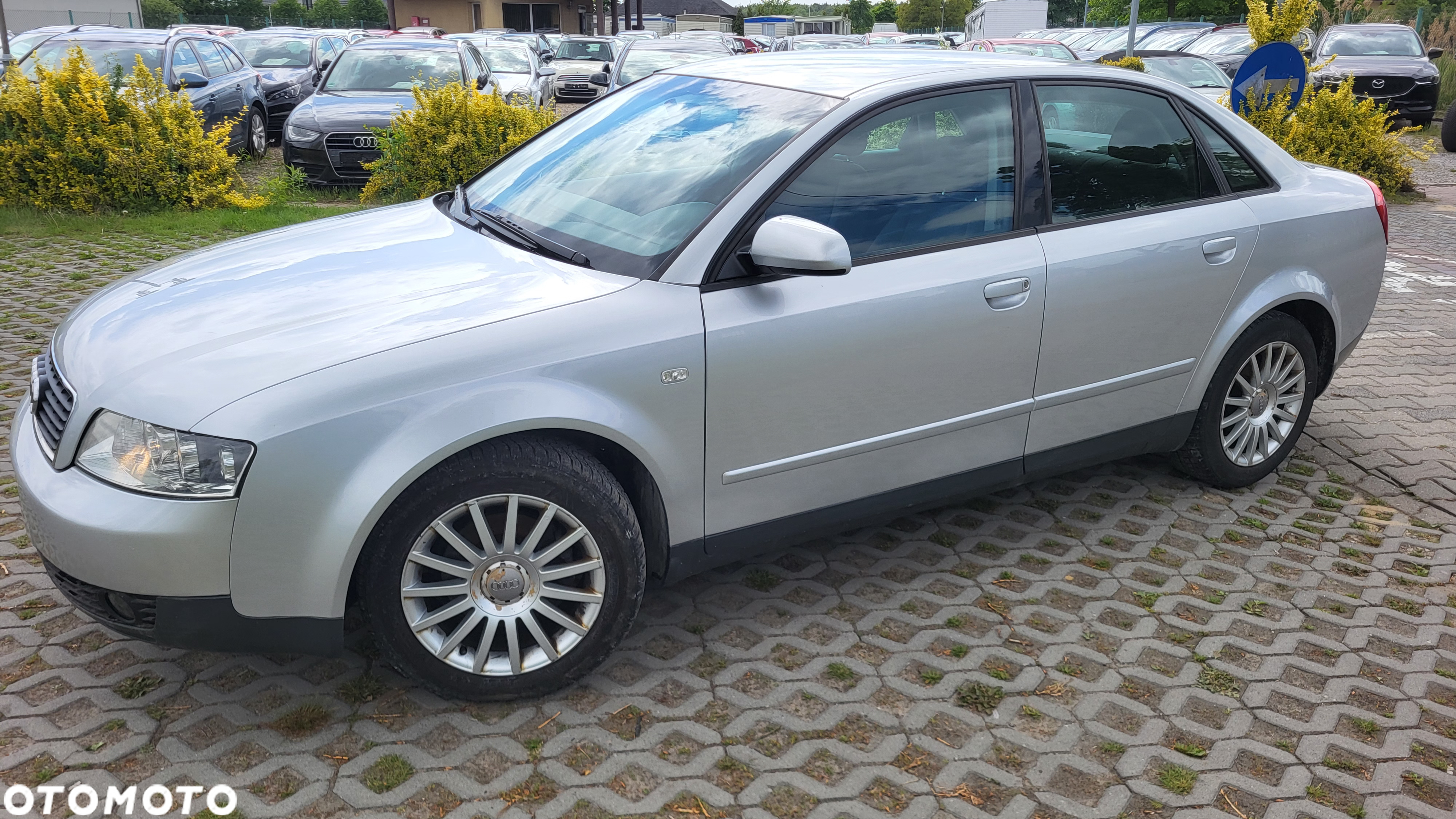 Audi A4 1.6 - 18