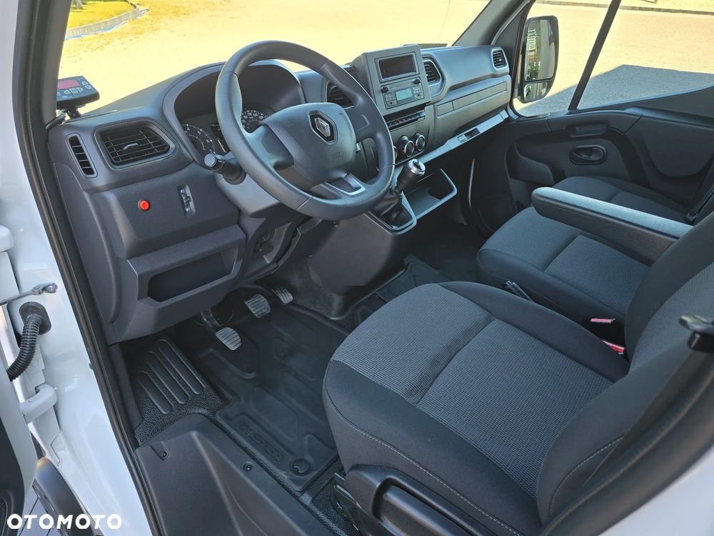 Renault MASTER TYLNA OŚ BLIŻNIACZA 7 PALET IGLOOCAR Carrier XARIOS 350 -29*C +29*C 230V POSTOJOWE PODŁONCZENIE SALON POLSKA 154 Tyś Km SERWIS ASO RENO DO OSTATNIEGO Km STAN JAK NOWY - 31