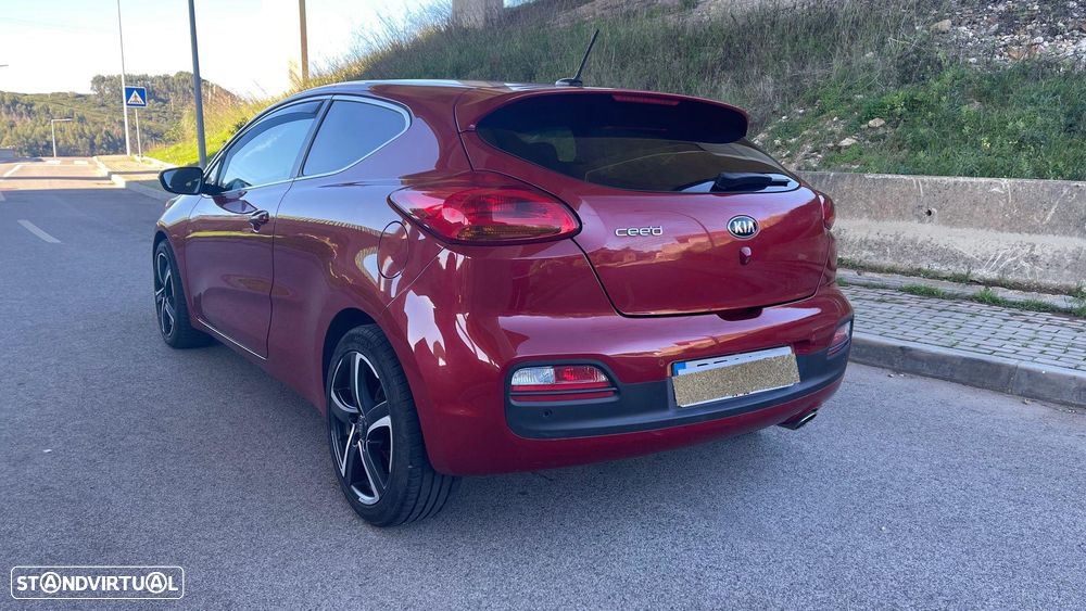 Kia Ceed S Coupé 1.6 CRDi TX ISG - 2
