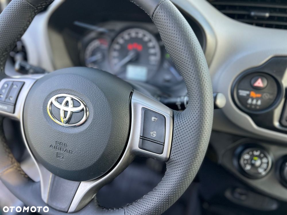 Toyota Yaris - 27