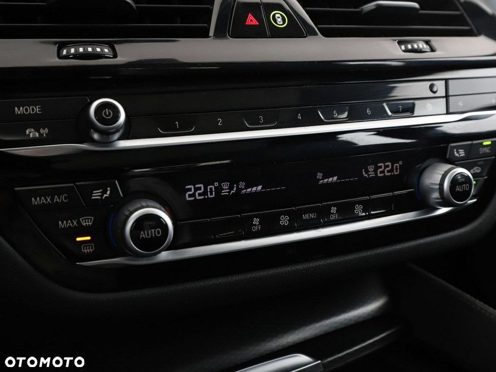 BMW Seria 5 - 29