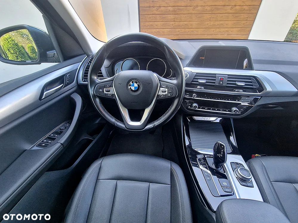 BMW X3 xDrive20d Business Edition - 16