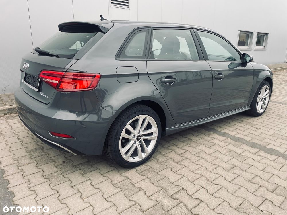 Audi A3 Sportback - 10