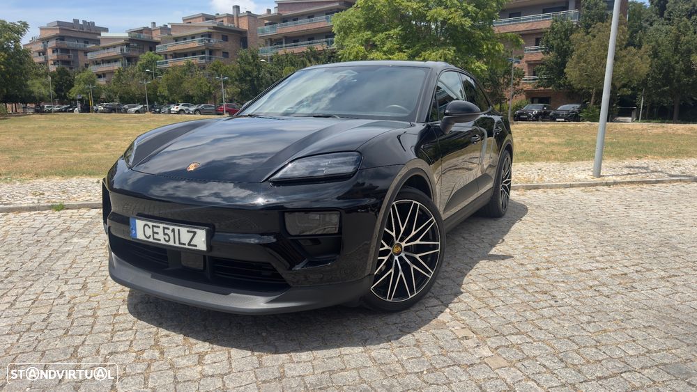 Porsche Macan Electric 4 - 1