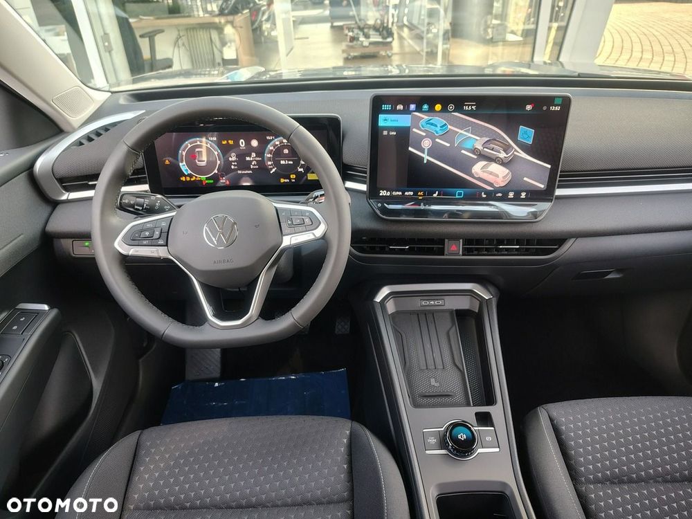 Volkswagen T-Roc - 11