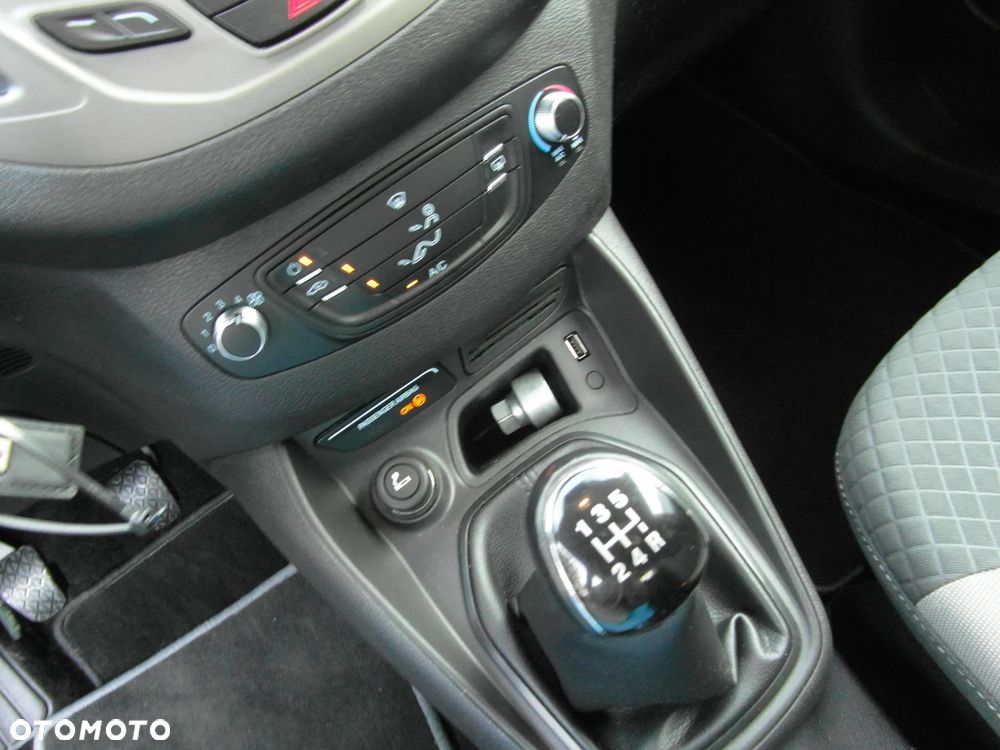 Ford Tourneo Courier 1.0 EcoBoost S&S Trend - 26