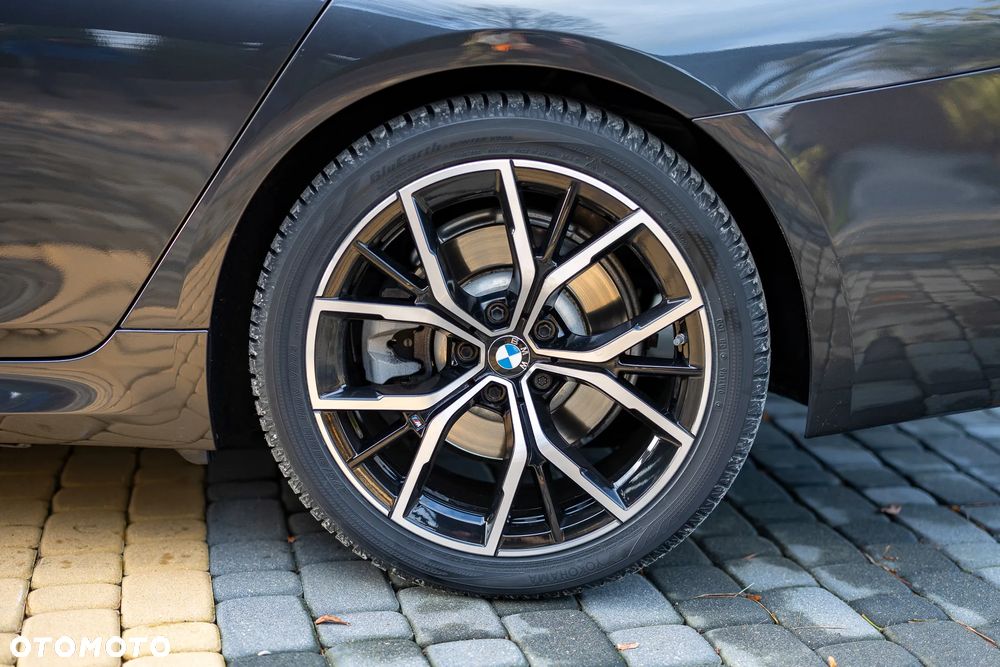 BMW Seria 5 520d M Sport sport - 18