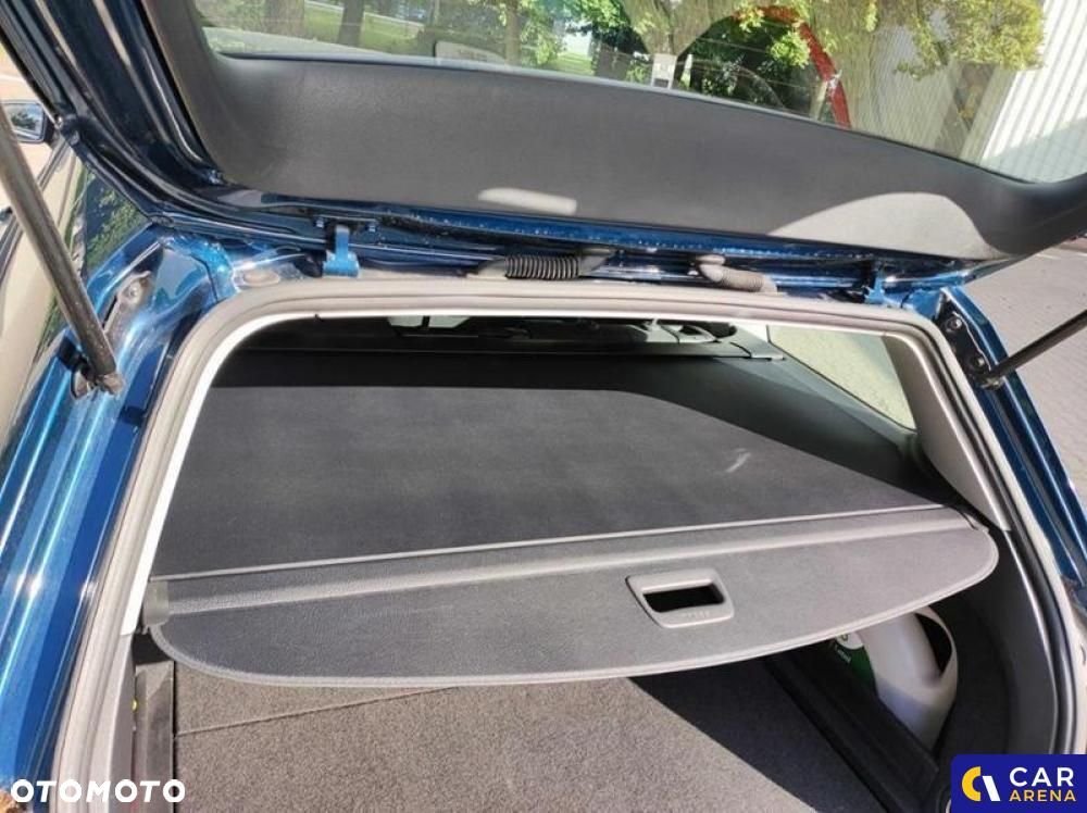 Volkswagen Passat - 35
