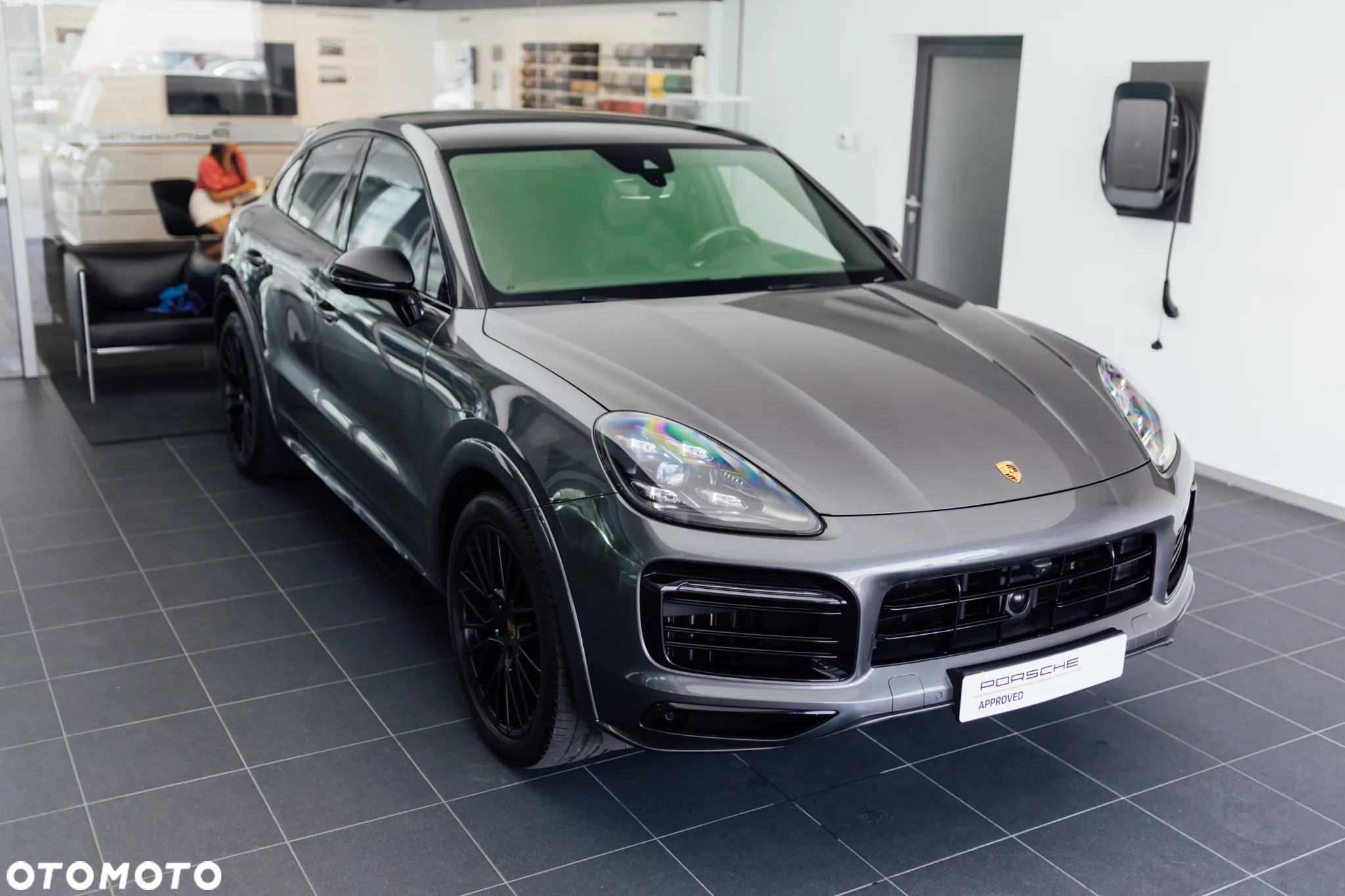Porsche Cayenne Coupe GTS - 5