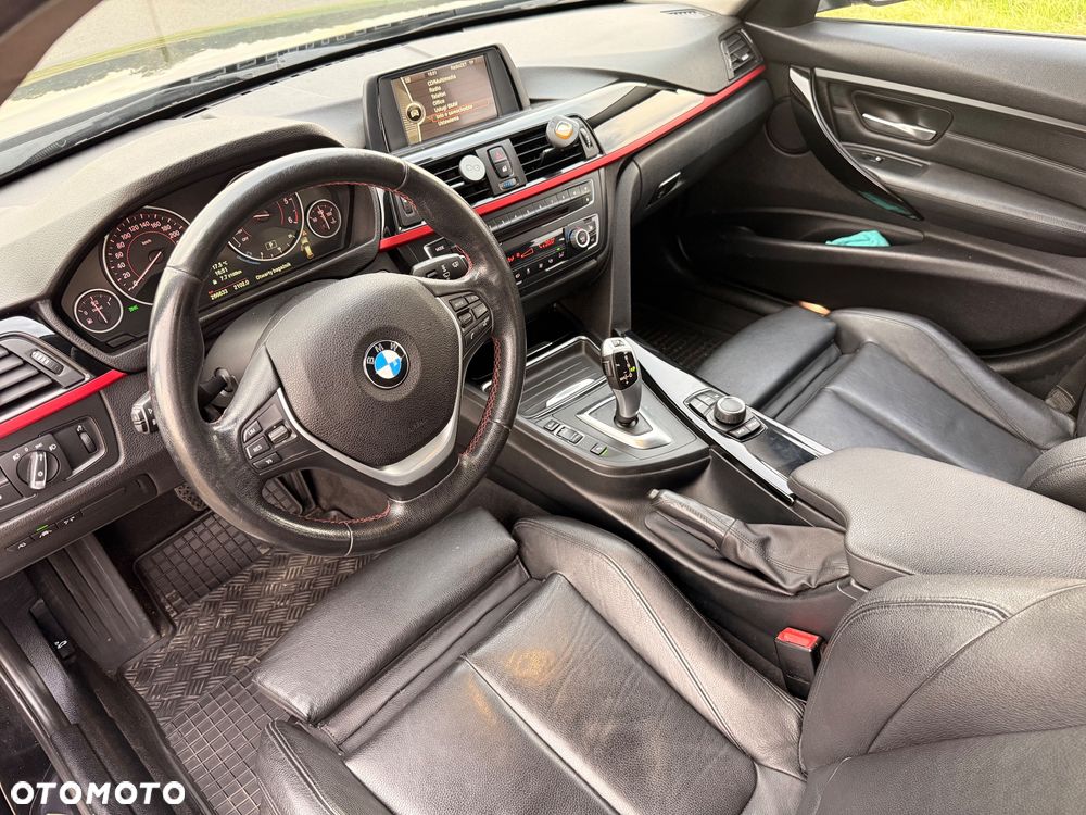 BMW Seria 3 330d xDrive Sport Line - 16