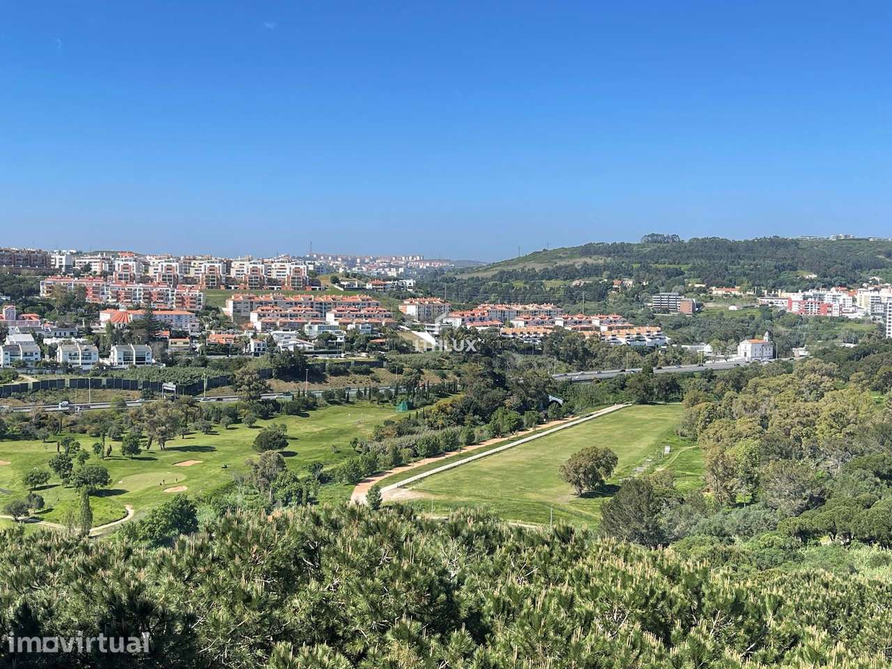 Apartamento T3 com Box e Varanda, com vista para o Parque Urbano do Ja - Grande imagem: 2/20
