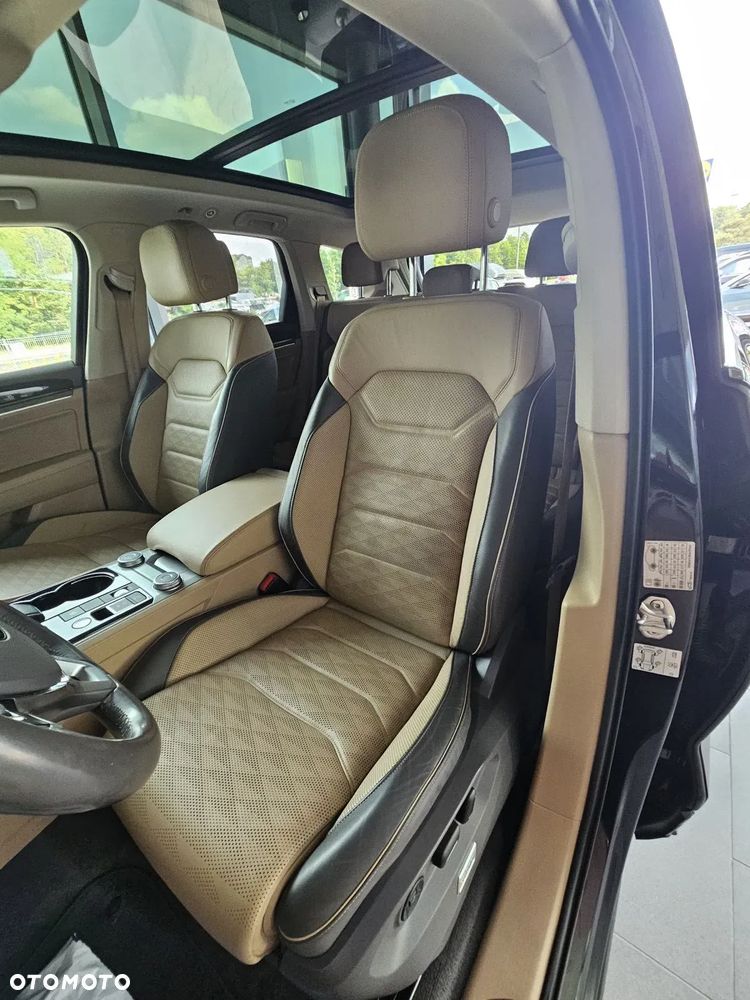 Volkswagen Touareg - 13