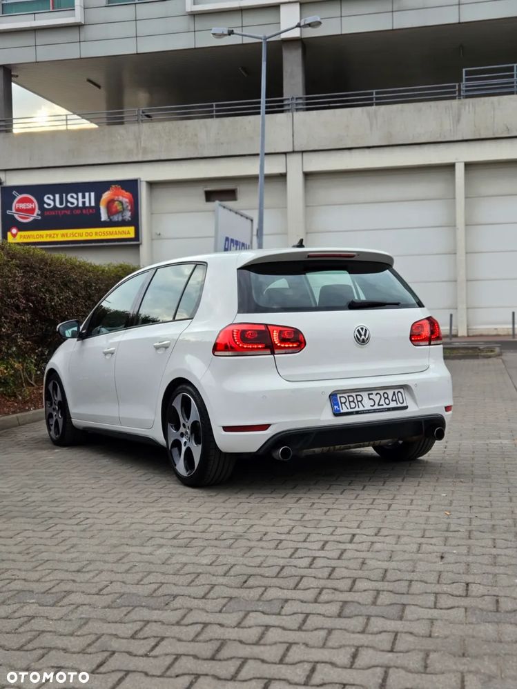 Volkswagen Golf 2.0 GTI DSG - 6