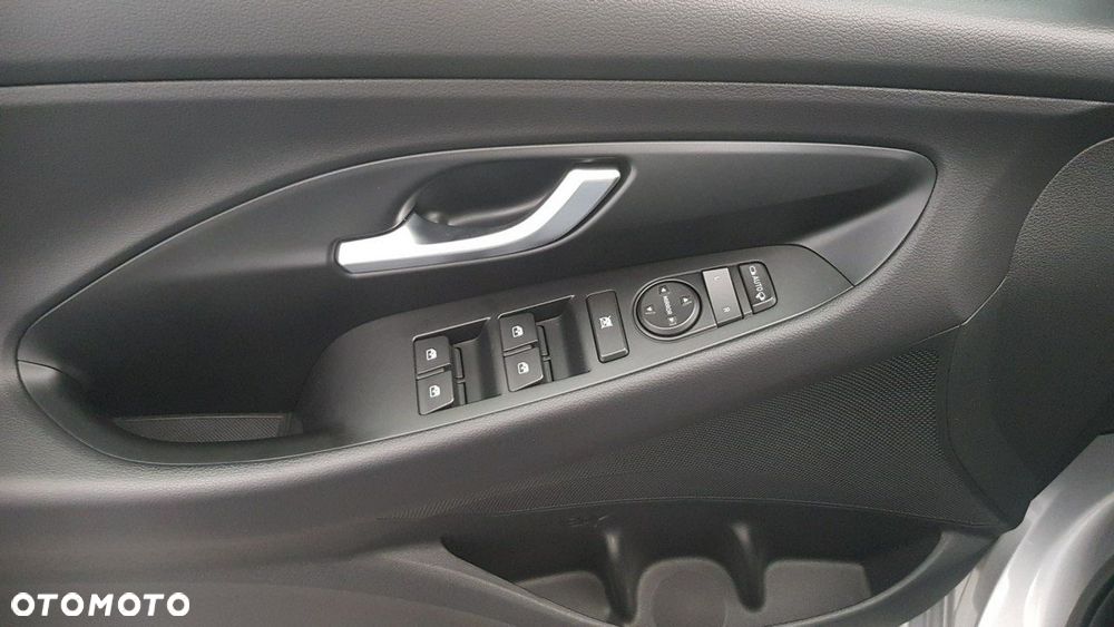 Hyundai i30 - 19