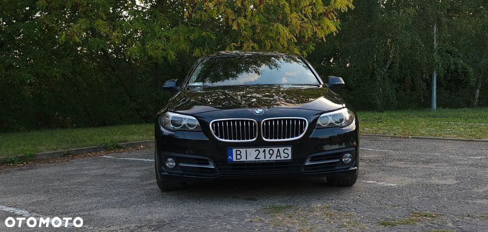 BMW Seria 5 520d Luxury Line - 2