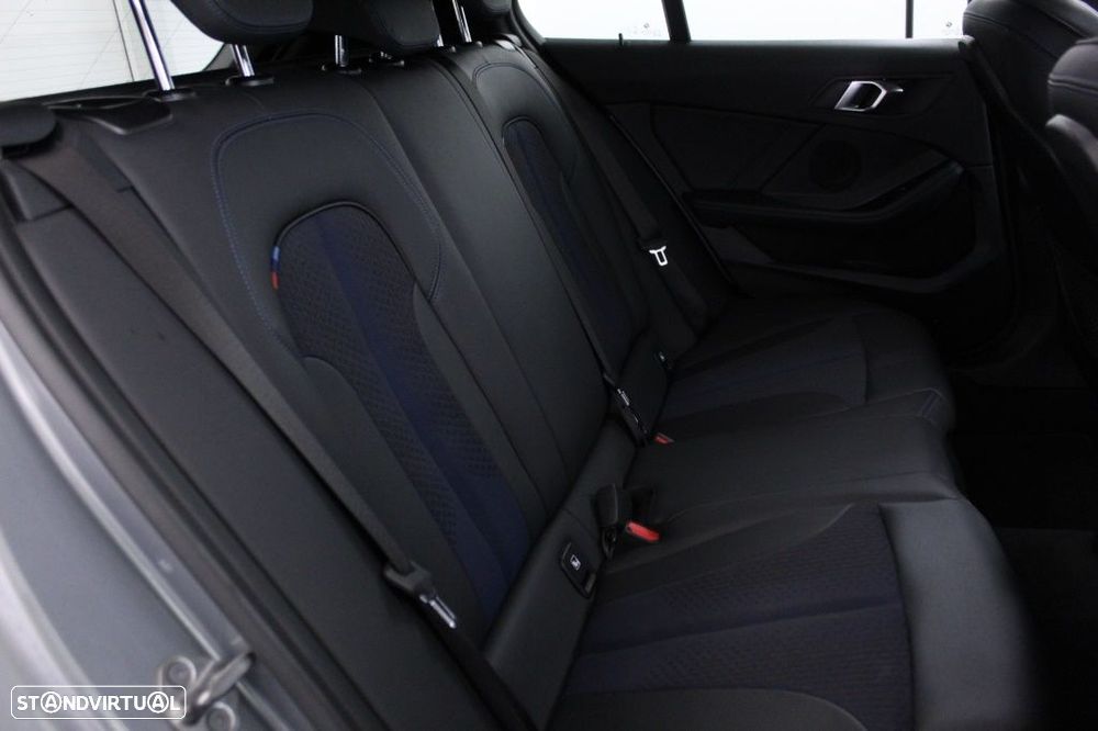 BMW 116 d Pack Desportivo M Auto - 15