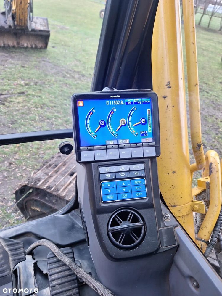 Komatsu PC240NLC-10 - 7