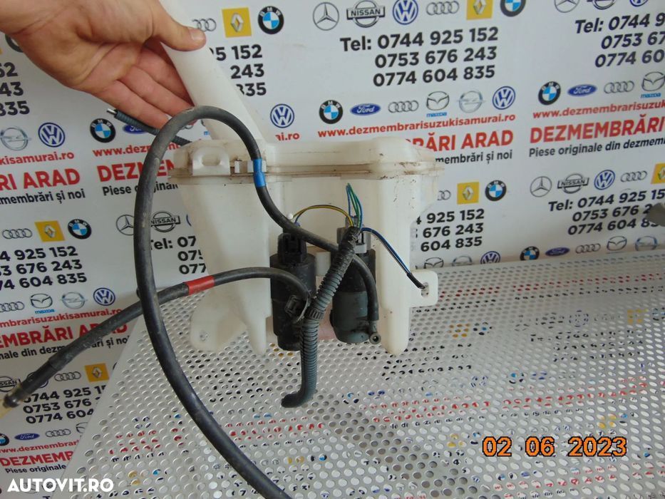 Vas stropgel Toyota Yaris 2012-2019 vas lichid parbriz dezmembrez yari - 2