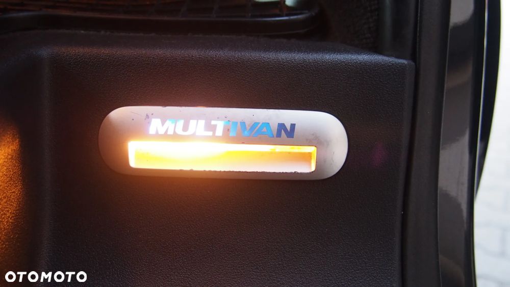 Volkswagen Multivan 2.0 TDI L1 Trendline 4Motion DSG - 23