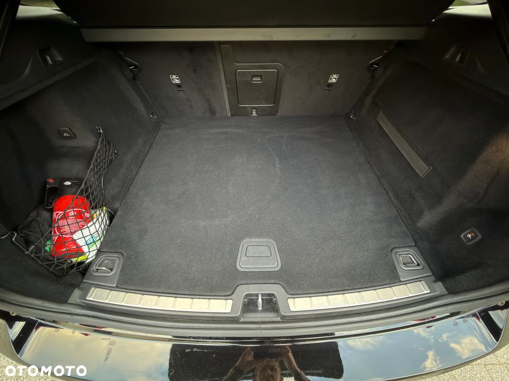 Volvo XC 60 T6 AWD Geartronic RDesign - 31
