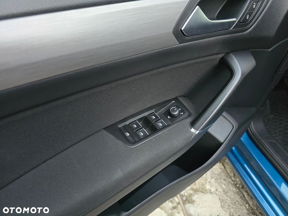 Volkswagen Touran 1.4 TSI BMT Comfortline - 31